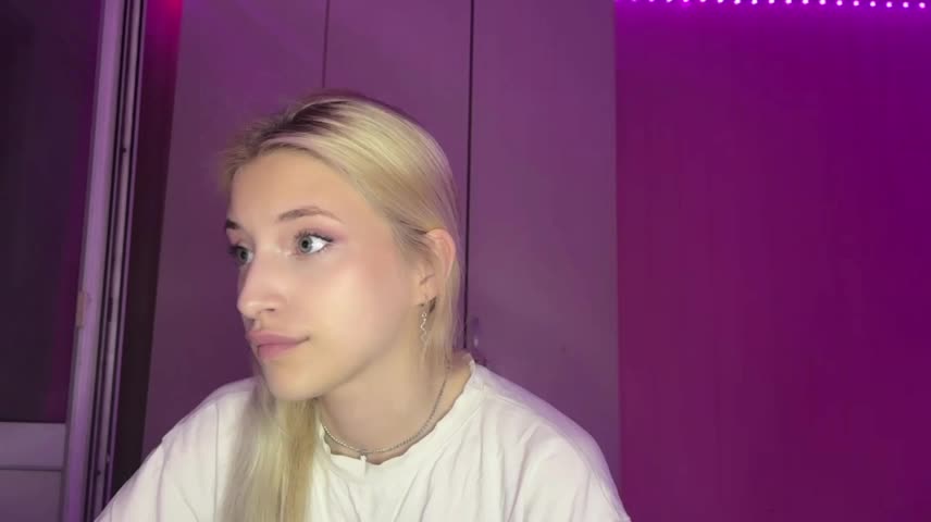 FiveFootBlonde Приват Записи 2026-10-20