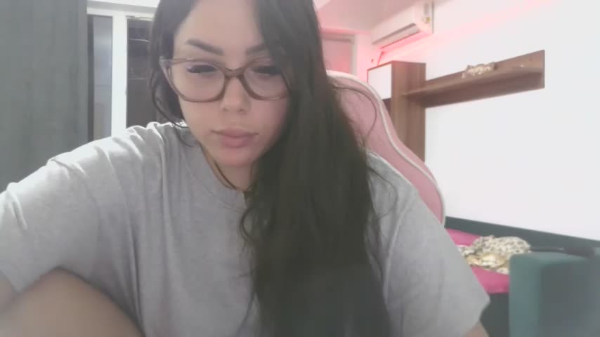 LovelyJulliette Приват Записи 2026-10-20