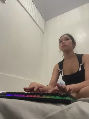 Pinay_petite Приват Записи 2026-10-21
