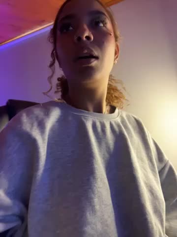 Tiana_prettyy Приват Записи 2026-10-21