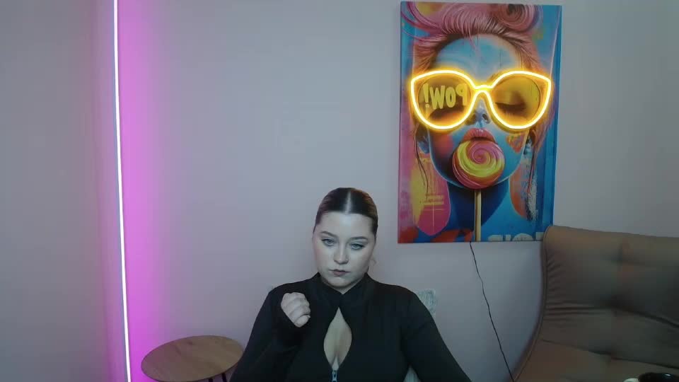 kyliemee Приват Записи 2026-10-22
