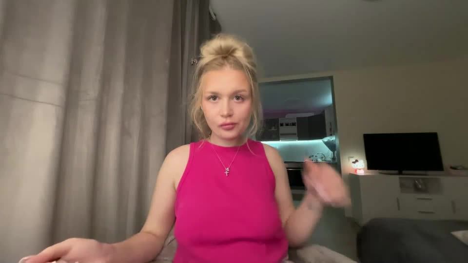 cristintarkowski Приват Записи 2026-10-21