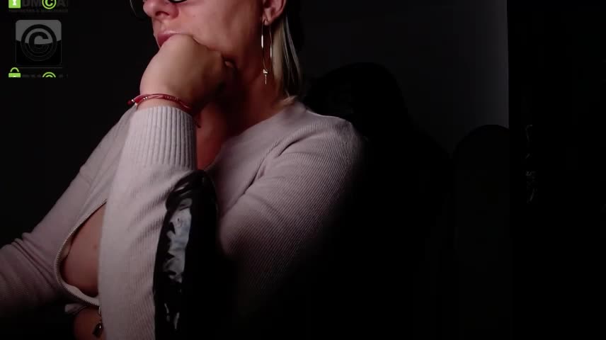 SonyaDevon Приват Записи 2026-10-22
