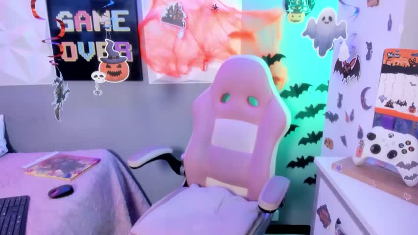 AdelaineBest Приват Записи 2026-10-23