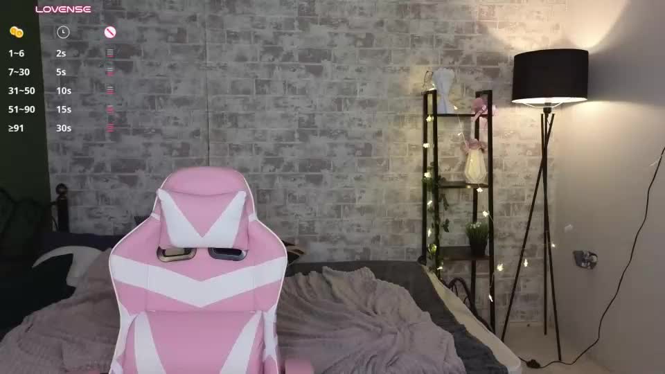 aliceevixen Приват Записи 2026-10-23