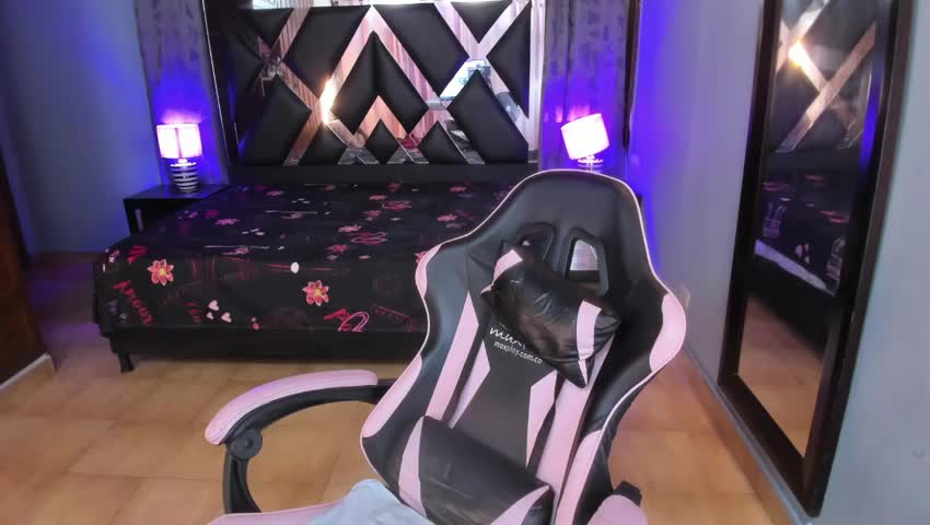 Linda4Petite Приват Записи 2026-10-23