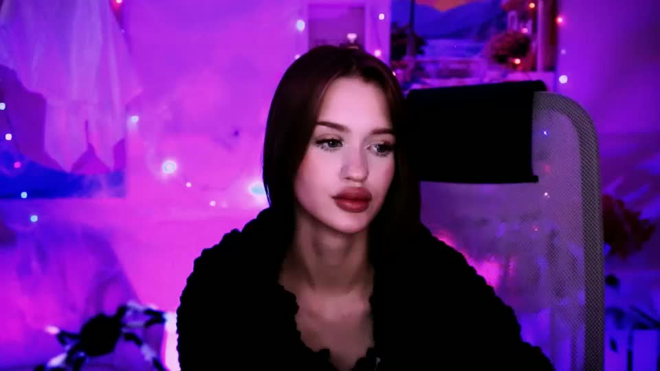 angelaholmes Приват Записи 2026-10-24