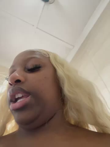 SexyBadGirl20 Приват Записи 2026-10-24