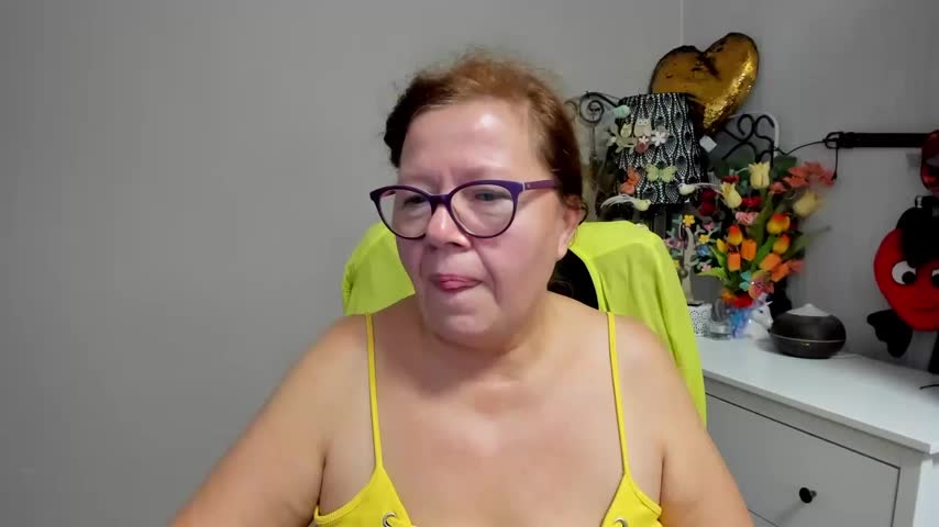Adelewildx Приват Записи 2026-10-25