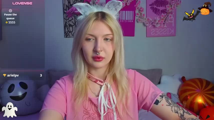 BlondieSummer_2026-10-24_13-29-08_027 Приват Записи 2026-10-26