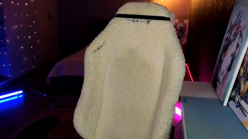 tykioty_Miley Приват Записи 2026-10-26