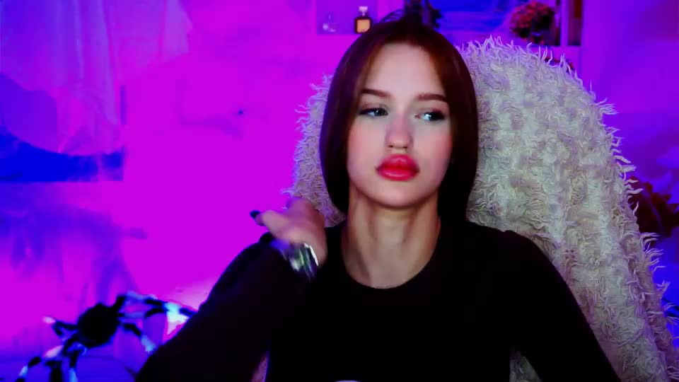 angelaholmes Приват Записи 2026-10-27